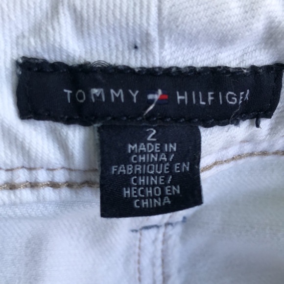 Womens White shorts Tommy Hilfiger size 2 Beautiful! - Picture 3 of 9